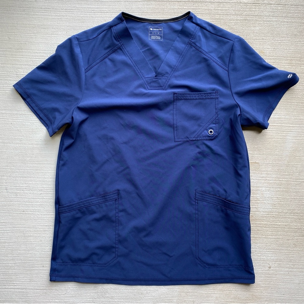 Infinity Men’s 3-pocket Stretch Scrub Top Navy Blue Size Medium